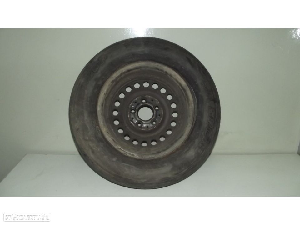 Mercedes 280 SE w 116 jante com pneu - 2