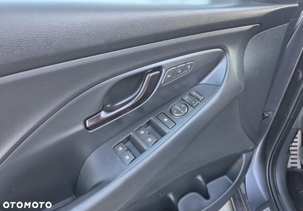 Hyundai i30 N 2.0 T-GDI Performance - 9