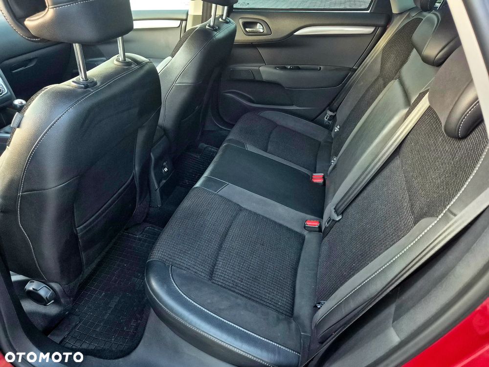 Citroën C4 1.6 HDi Exclusive - 13