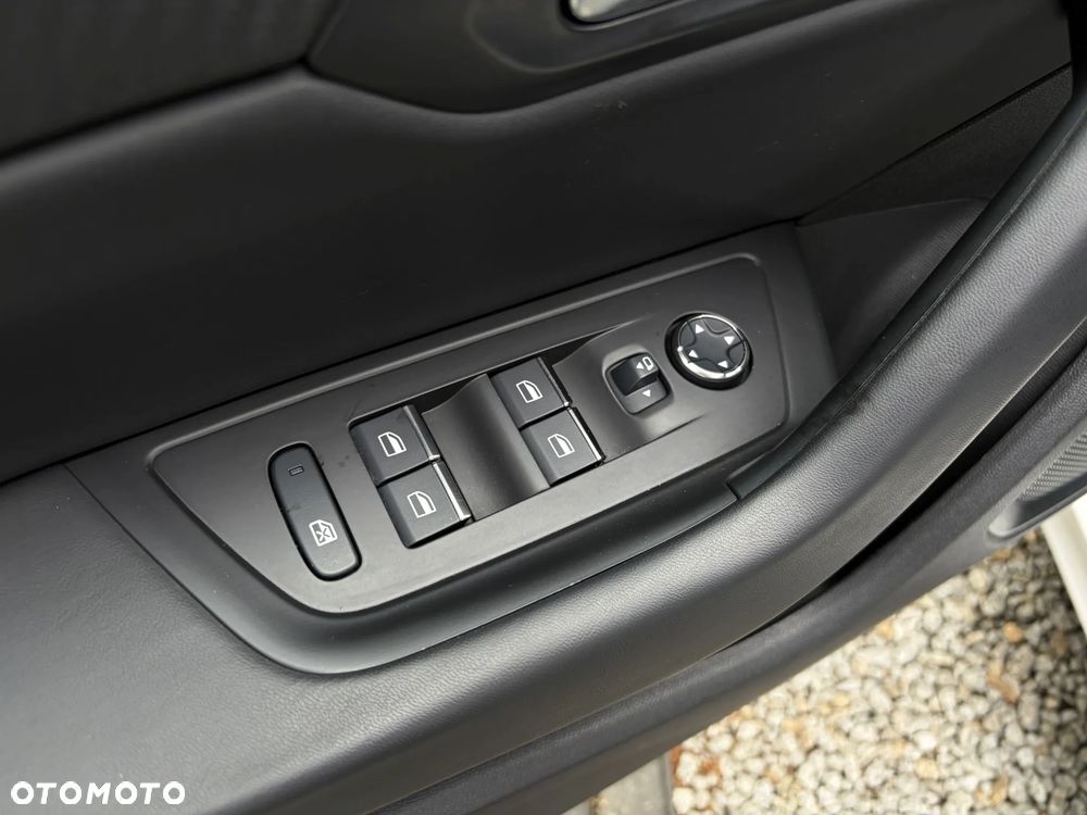 Peugeot 508 1.5 BlueHDi Allure Pack S&S EAT8 - 32