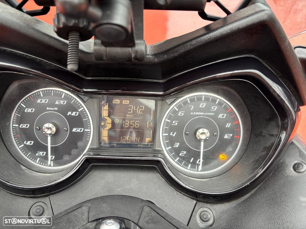 Yamaha X-Max Xmax 125cc - 11