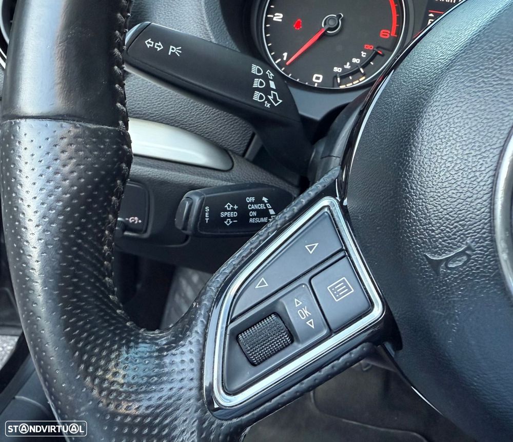 Audi A3 Cabrio 2.0 TDi S-line - 14