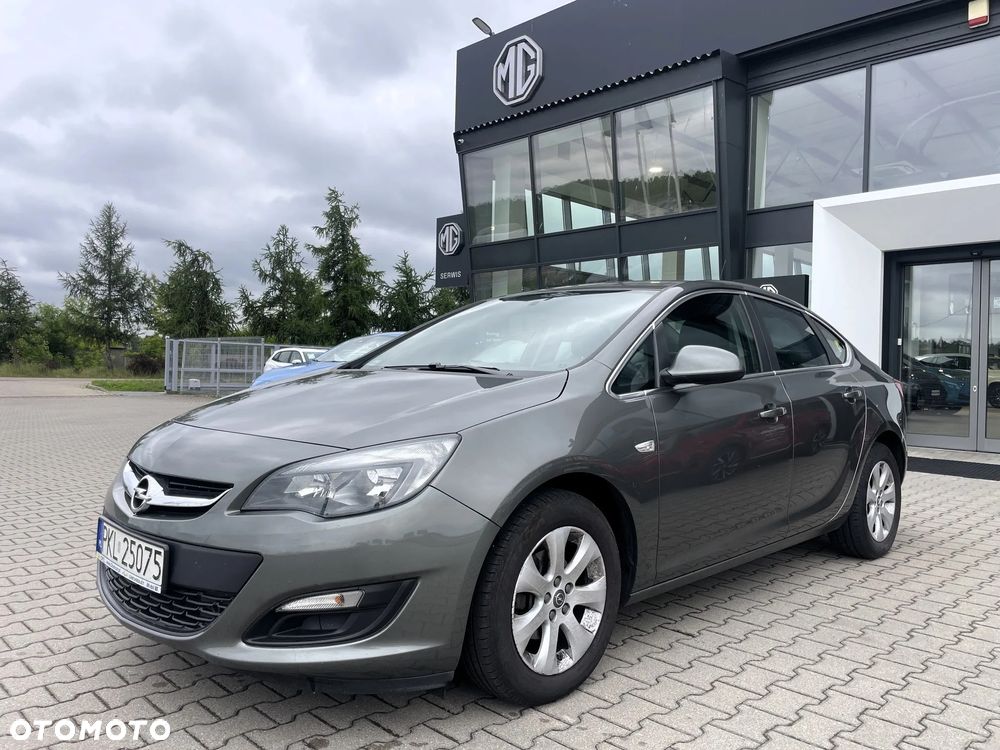 Opel Astra 1.4 T Enjoy EU6 - 2