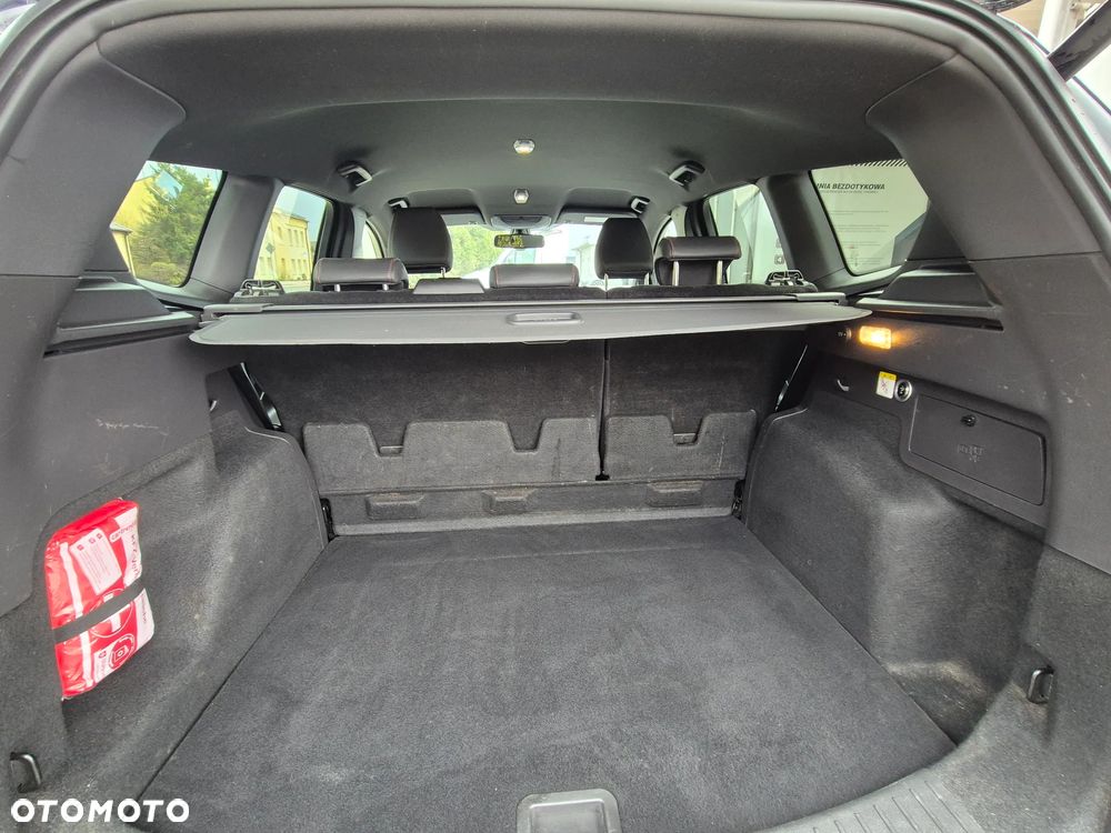 Ford Kuga 2.0 TDCi 4x4 ST-Line - 30