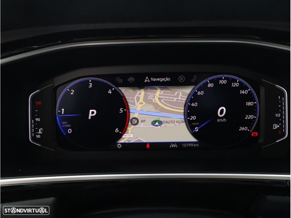 VW T-Roc 2.0 TDI R-Line DSG - 18