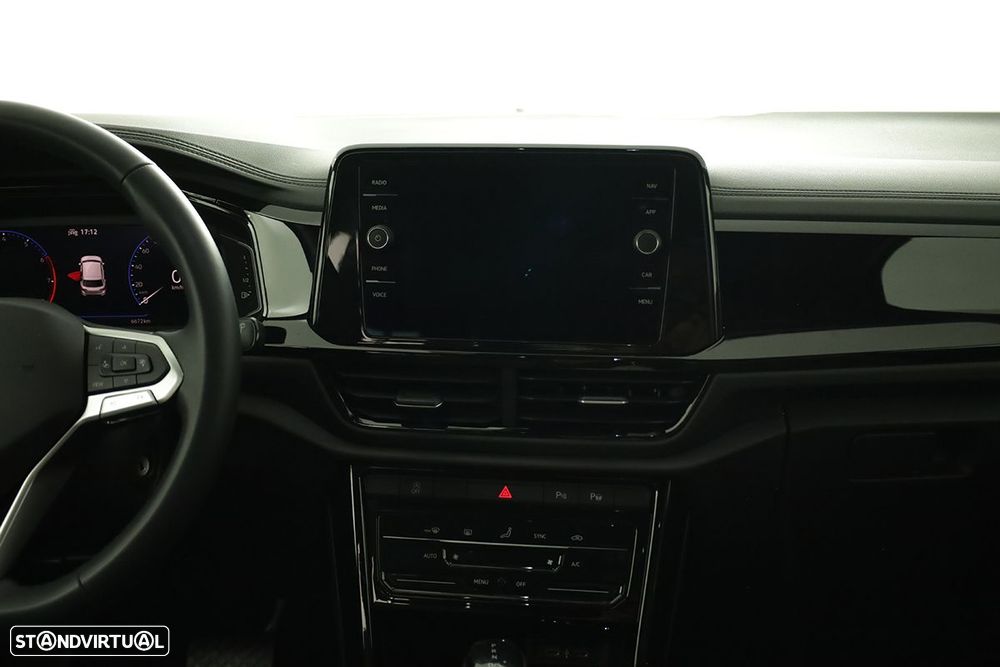 VW T-Roc 1.5 TSI Black Style DSG - 9