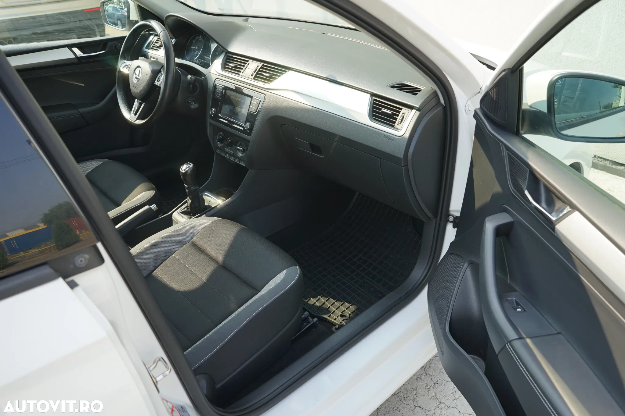 Skoda RAPID 1.0 TSI Style - 21
