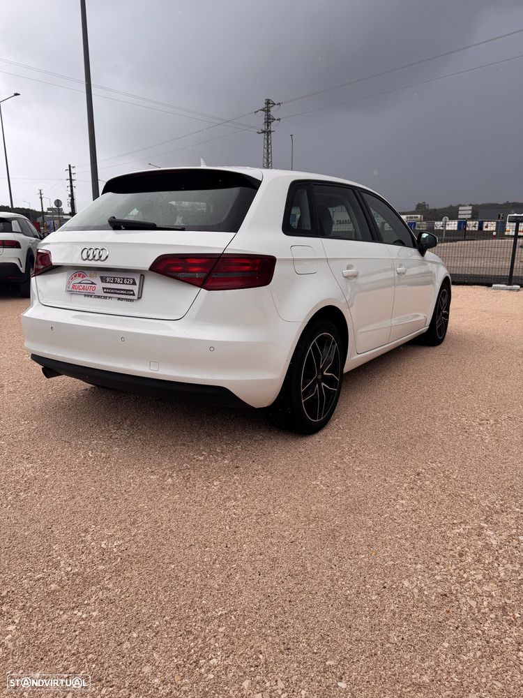 Audi A3 Sportback 1.6 TDI - 6