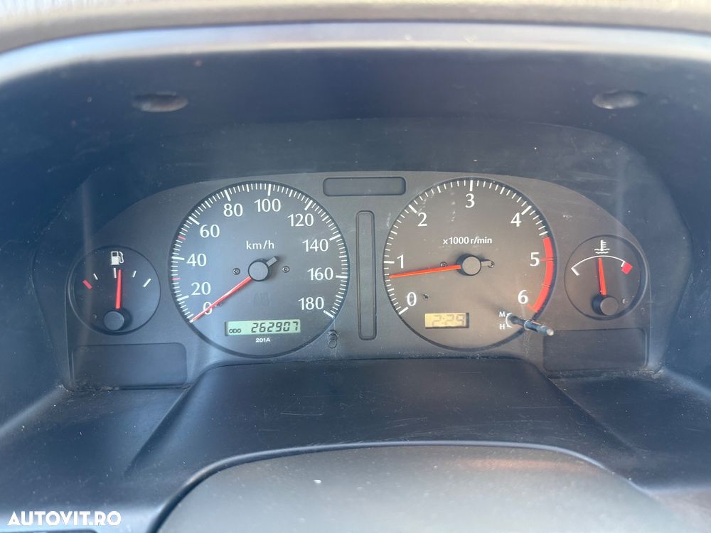 Nissan Patrol 3.0 TDI Luxury Plus Aut - 8