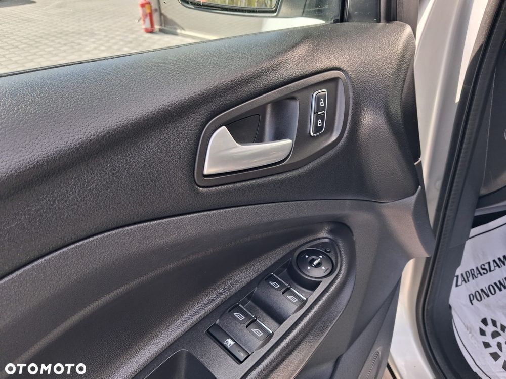 Ford Kuga 2.0 TDCi 4x4 Titanium - 19