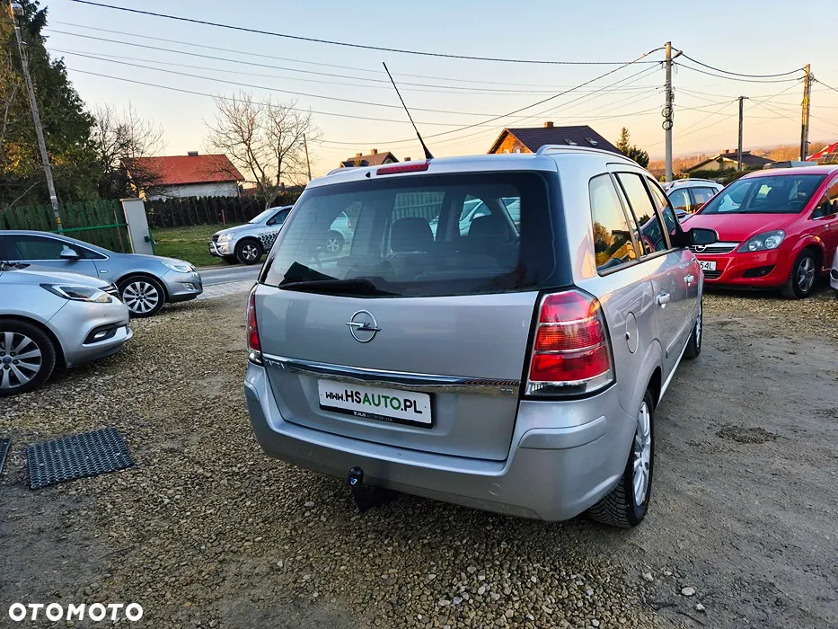 Opel Zafira 1.8 Cosmo - 16