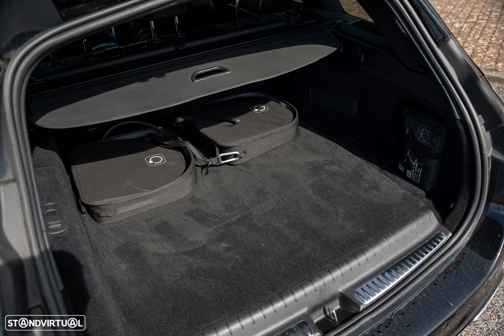 Mercedes-Benz C 300 e T 9G-TRONIC AMG Line - 33