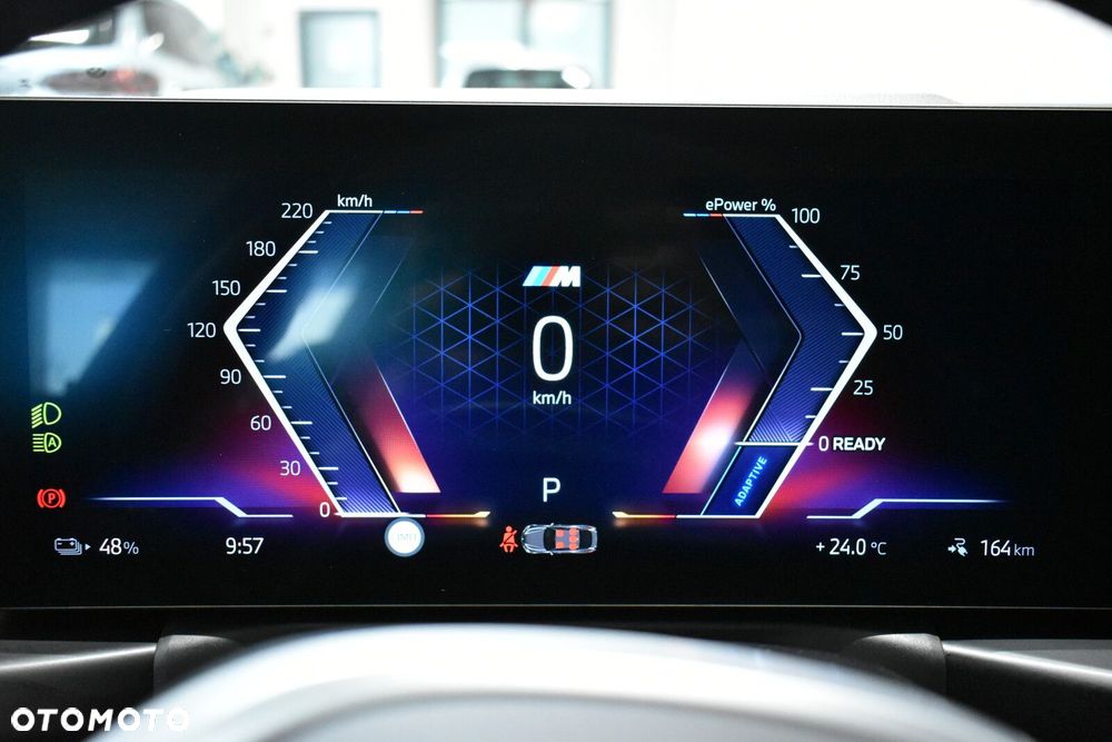 BMW i4 - 16