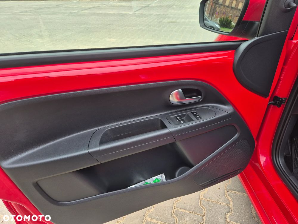 Volkswagen up! 1.0 high - 20