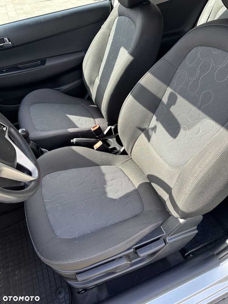 Hyundai i20 - 8