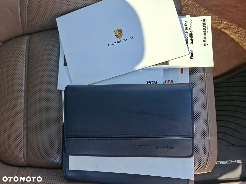 Porsche Cayenne Turbo Tiptronic S - 27