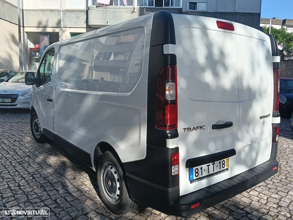 Renault Trafic - 13