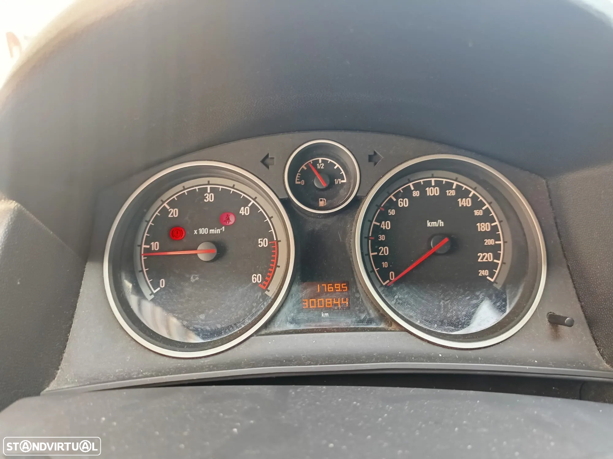 Opel Astra 1.7 CDTi Cosmo - 2