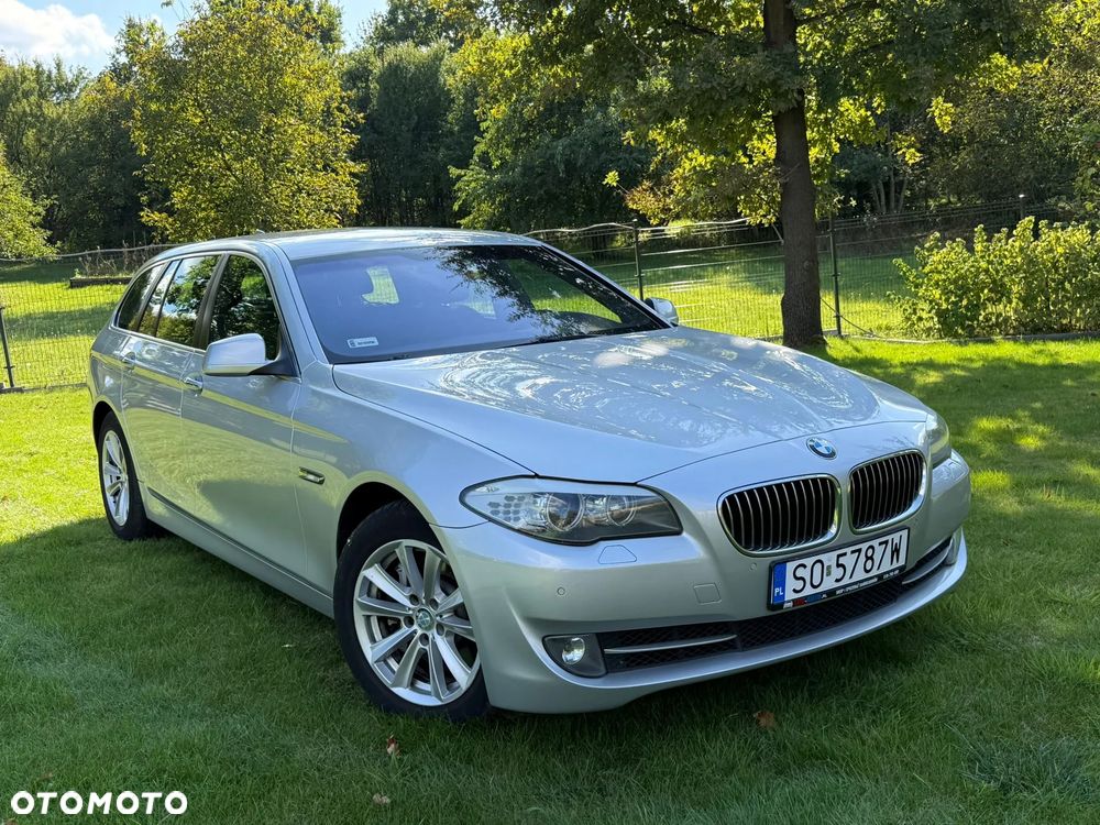 BMW Seria 5 528i xDrive - 8