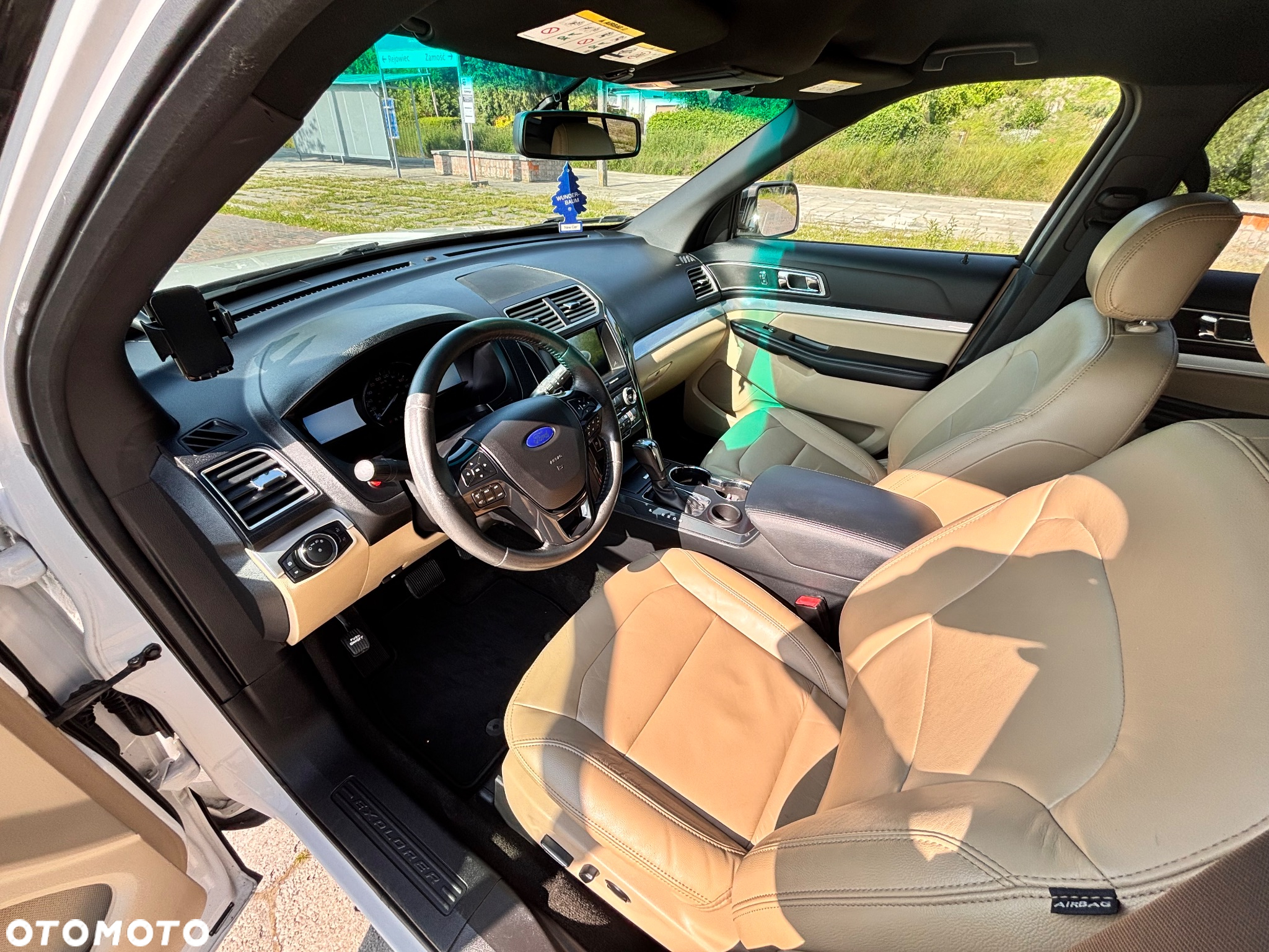 Ford Explorer - 7