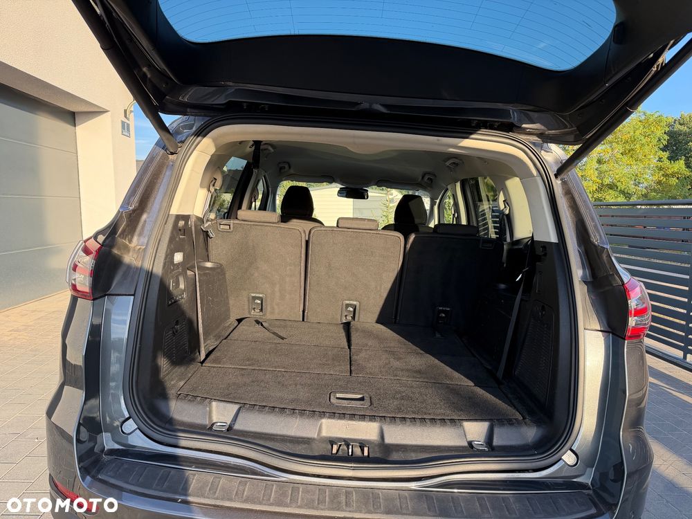 Ford S-Max 2.0 TDCi 4WD Titanium - 38