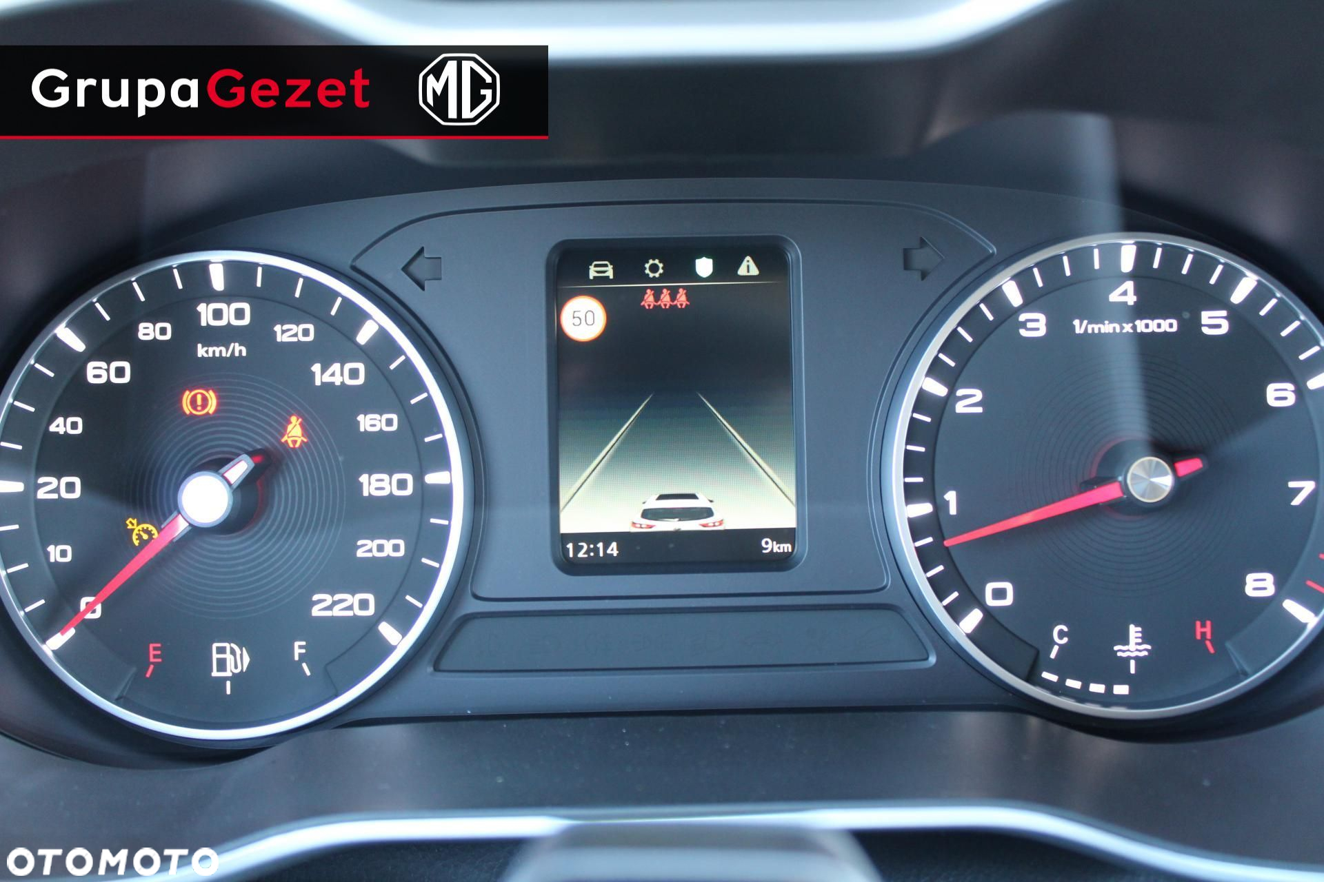 MG ZS - 15