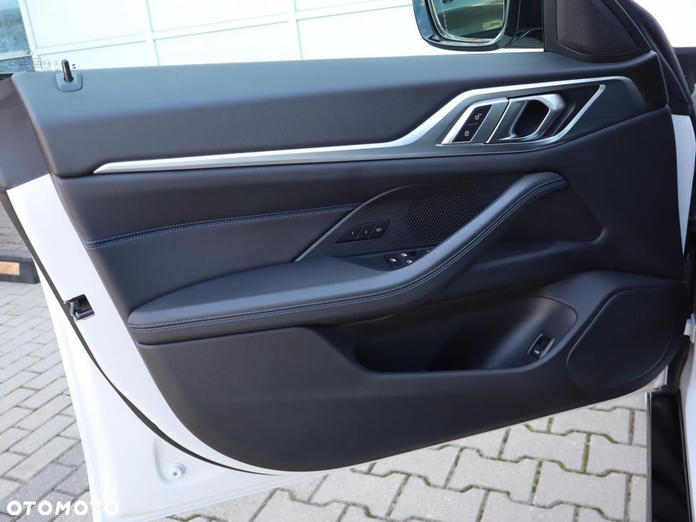 BMW i4 - 18