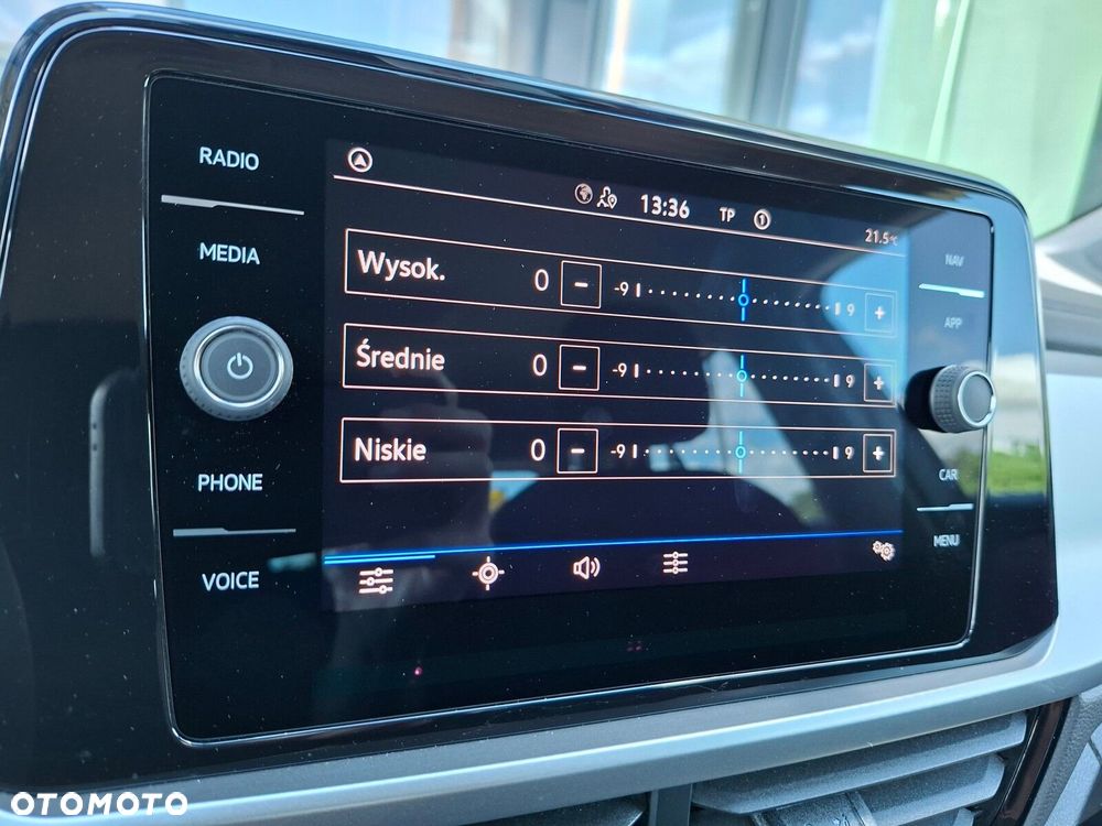 Volkswagen T-Roc - 24