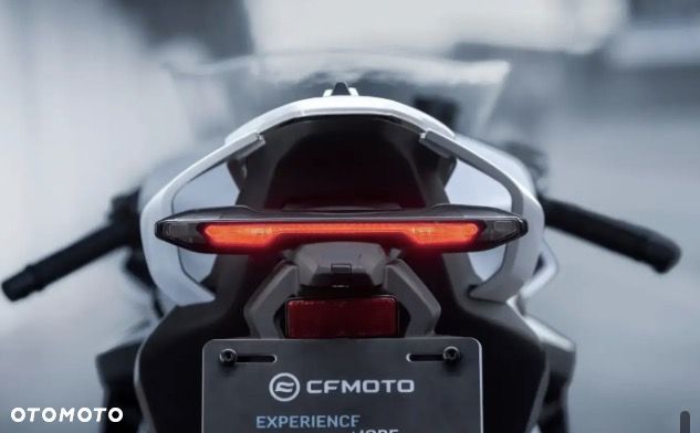 CFMoto 675SR - 10