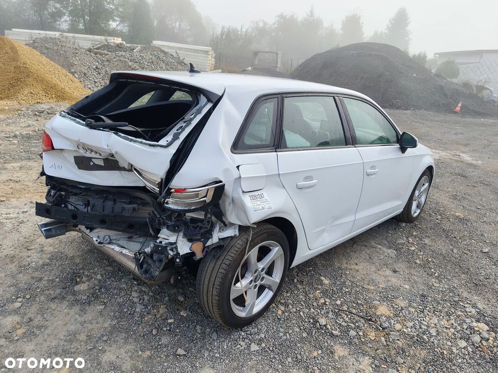 Audi A3 Sportback - 14