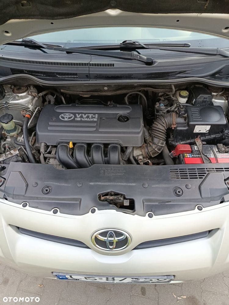 Toyota Corolla Verso 1.8 Sol + 7os - 4