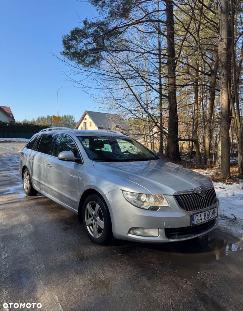 Skoda Superb 2.0 TDI Ambition - 1