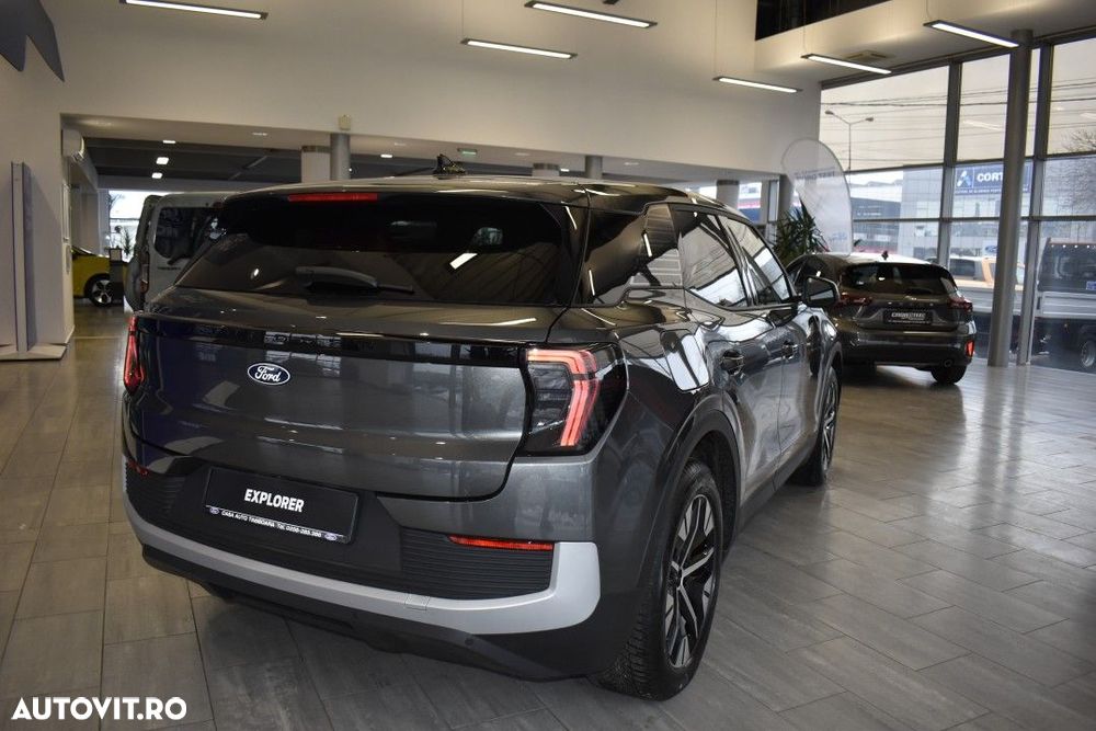 Ford Explorer RWD 77 kWh Extended Range Select - 14