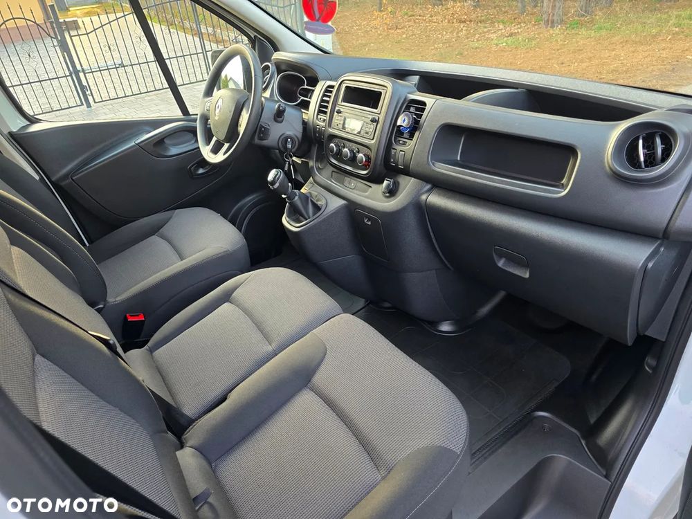 Renault TRAFIC - 19