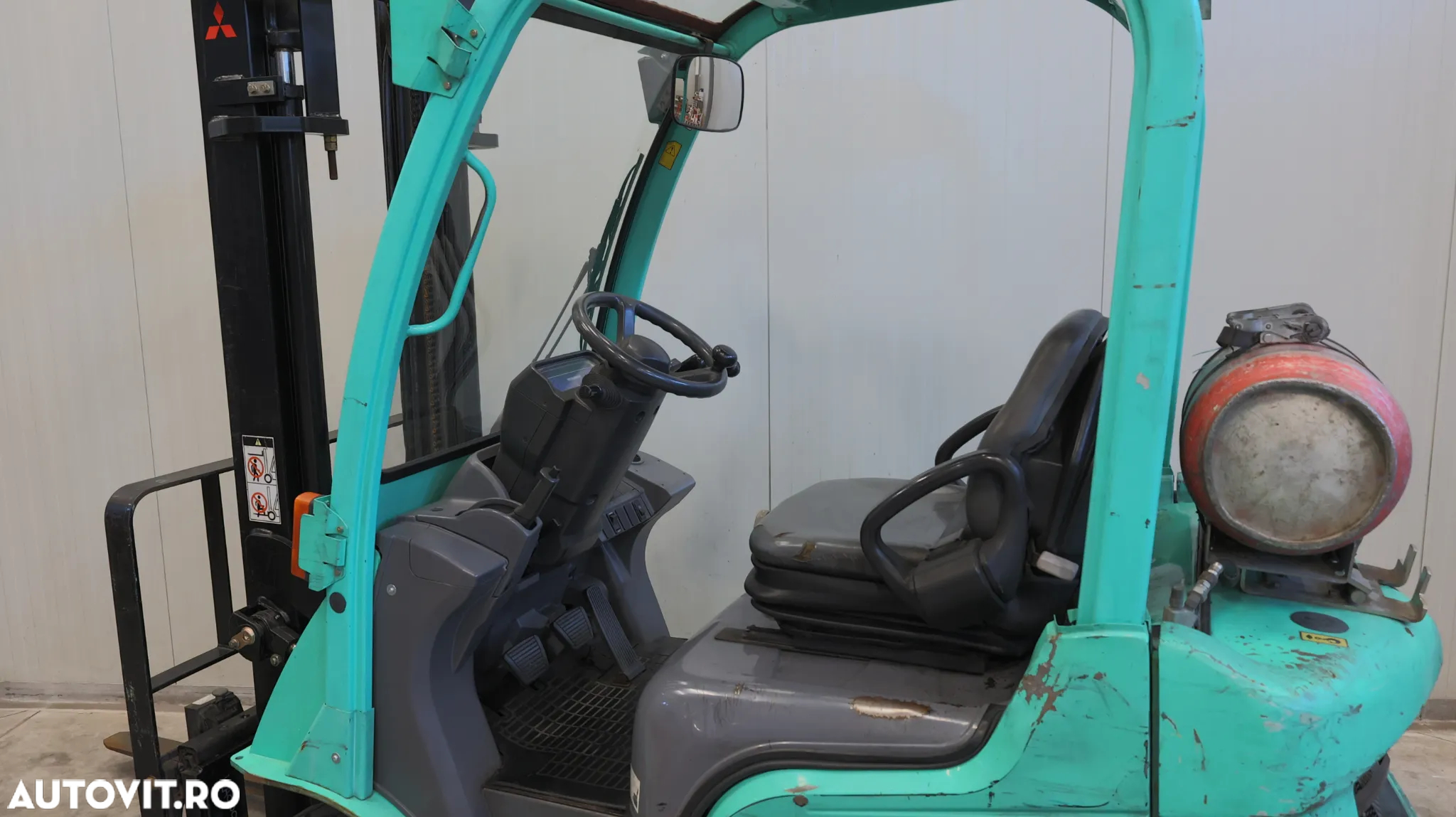 Mitsubishi FG15N - 9