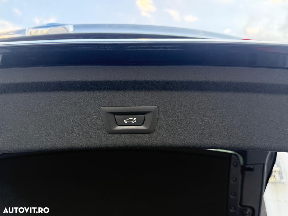 BMW Seria 3 320d xDrive Aut. Sport Line - 24