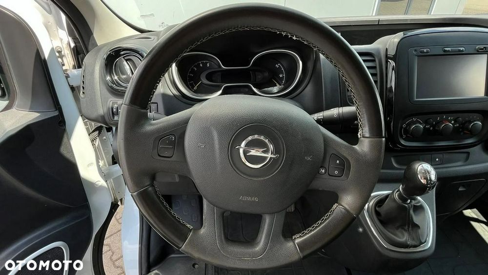 Opel Vivaro - 23