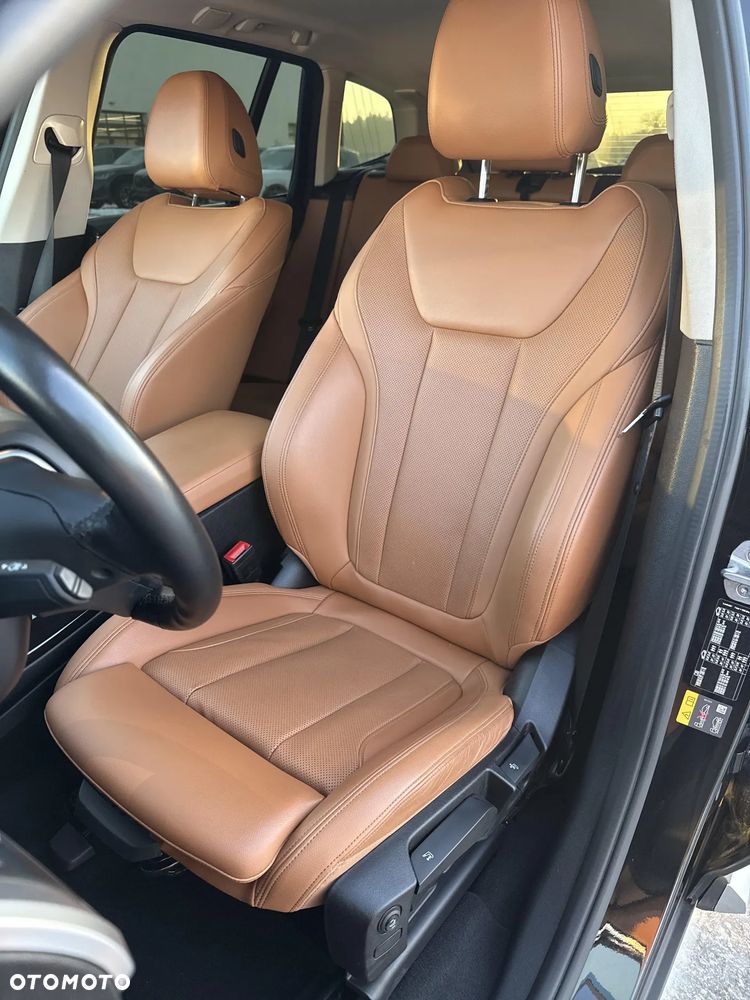 BMW X3 xDrive30e - 12