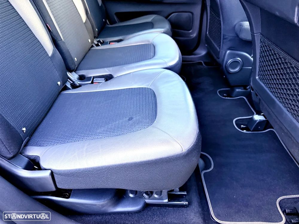 Citroën C4 Picasso - 25