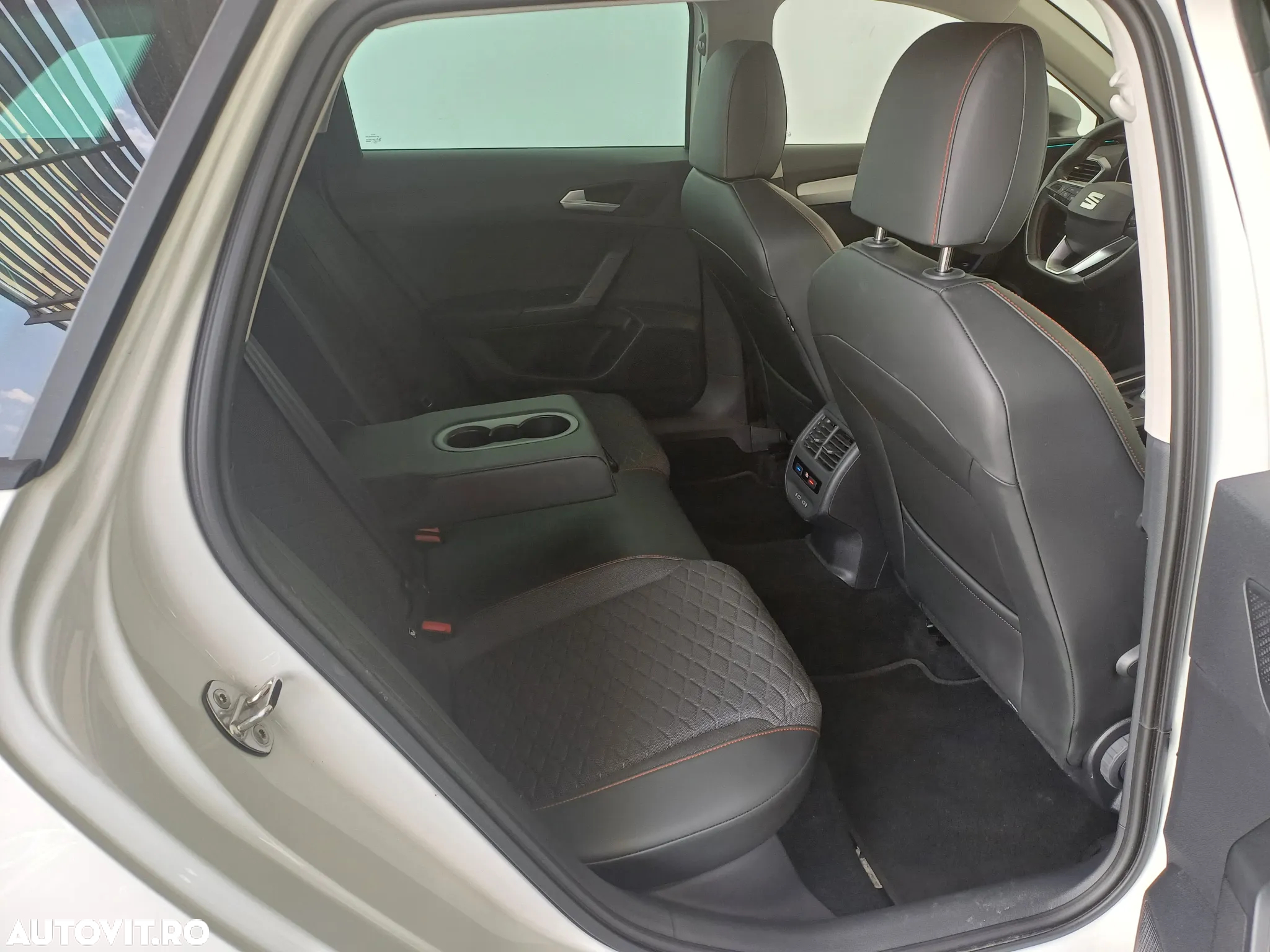 Seat Leon ST 2.0 TDI Start&Stop DSG FR - 33