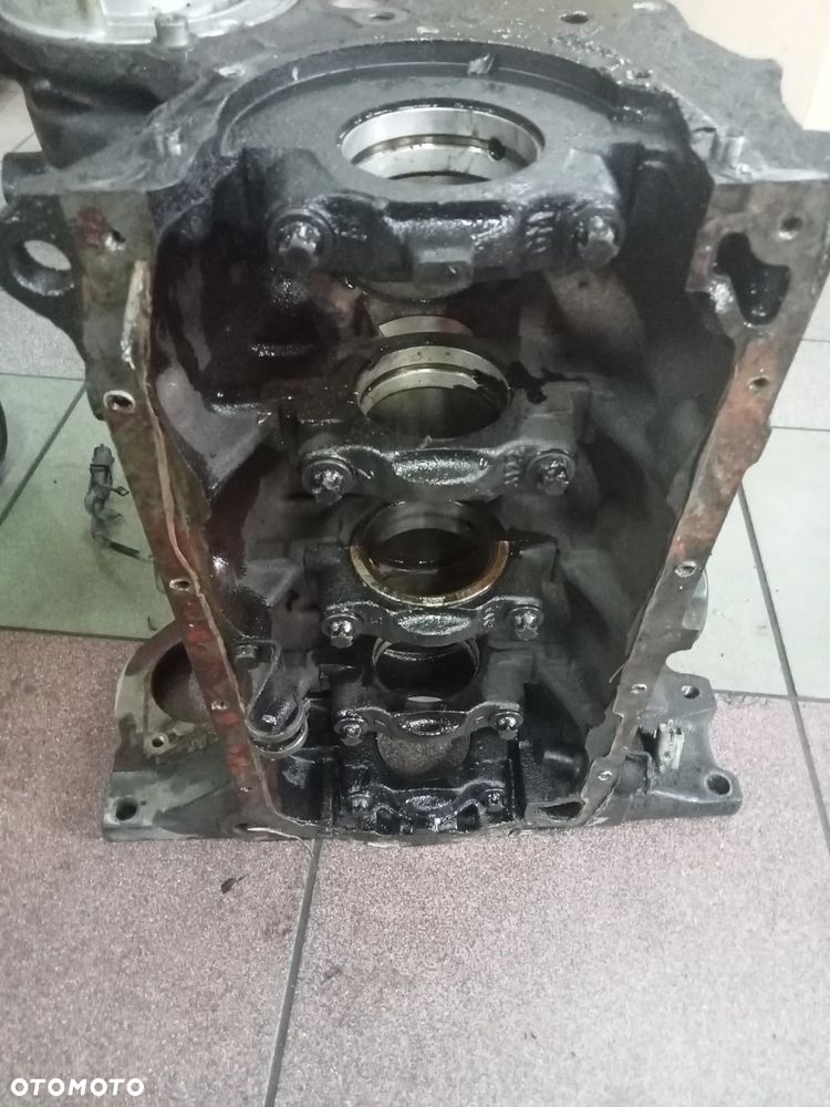 BLOK SILNIKA VECTRA C 1.8 16V Z18XE - 4