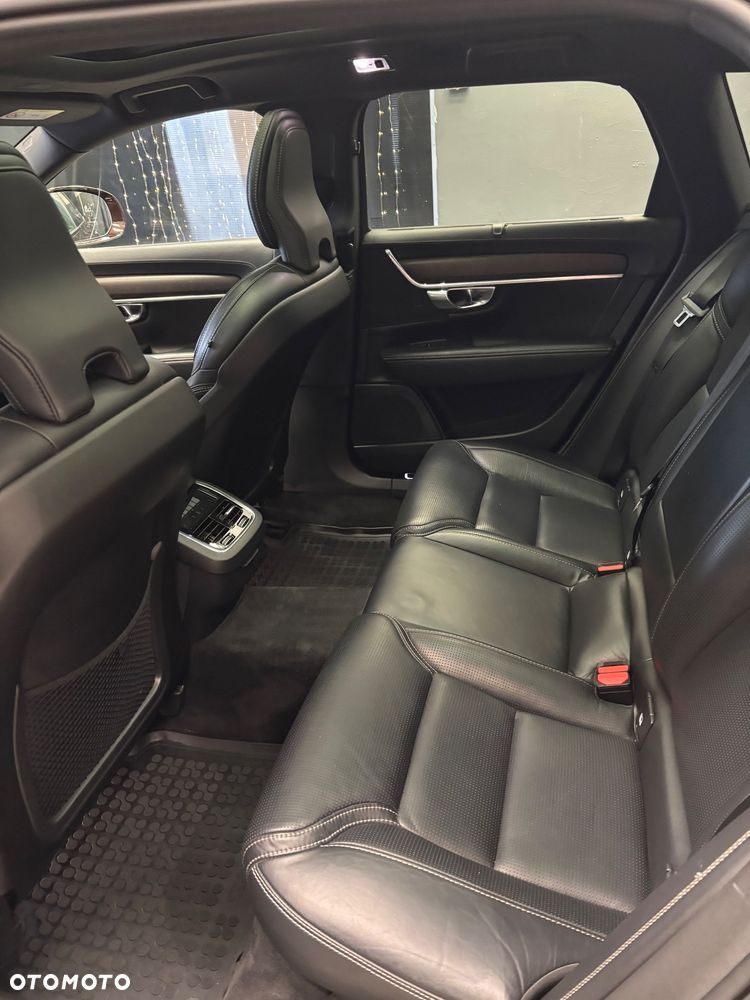 Volvo V90 D5 SCR AWD Momentum Pro - 12