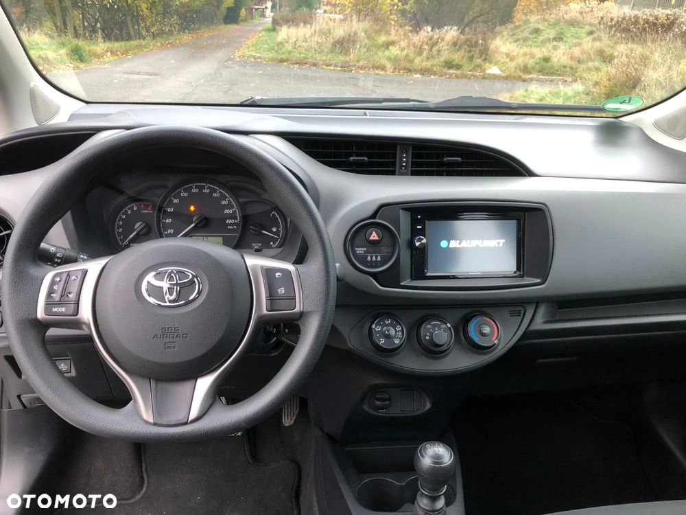 Toyota Yaris - 8