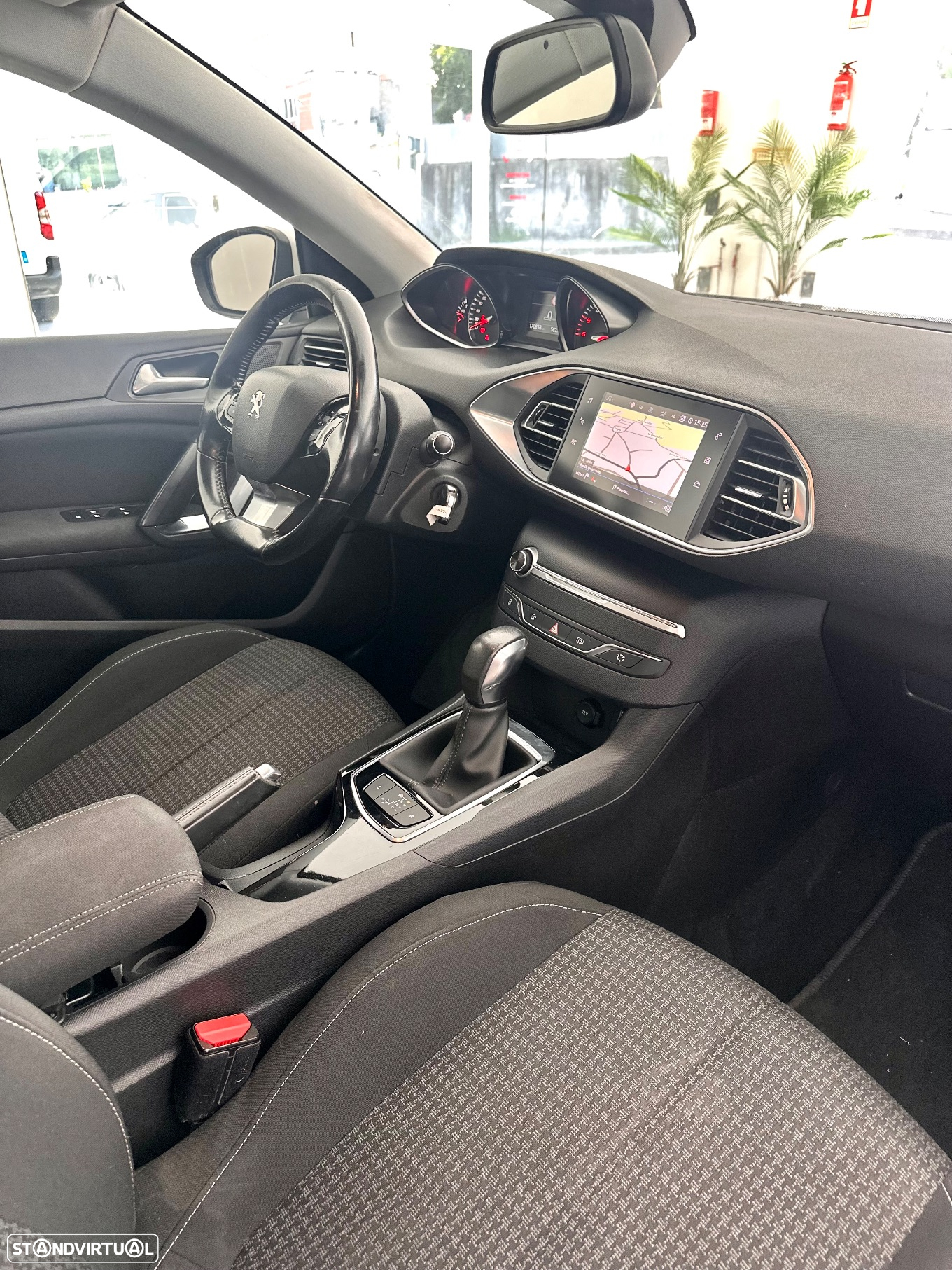 Peugeot 308 SW BlueHDi 120 EAT6 Stop & Start Allure - 18