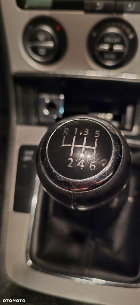 Volkswagen Passat 2.0 TDI 4Mot Comfortline - 21