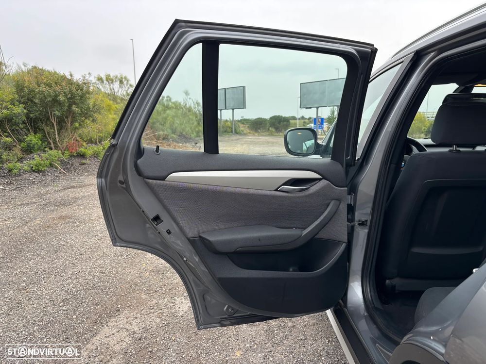 BMW X1 18 d sDrive - 24