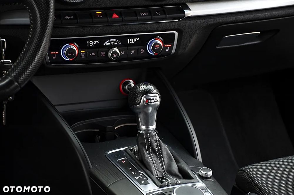 Audi A3 Sportback 2.0 TDI (clean diesel) quattro S tronic S line Sportpaket - 34
