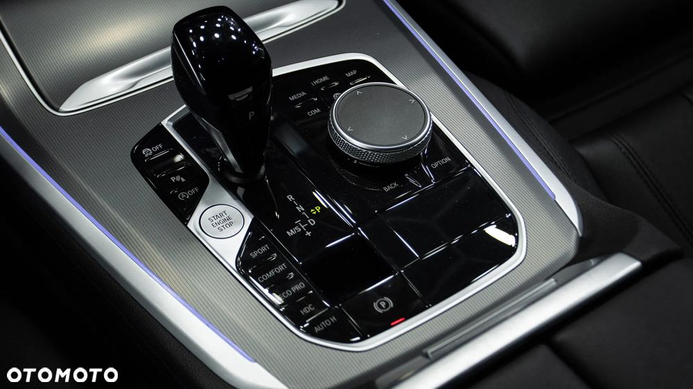 BMW X5 xDrive25d - 23