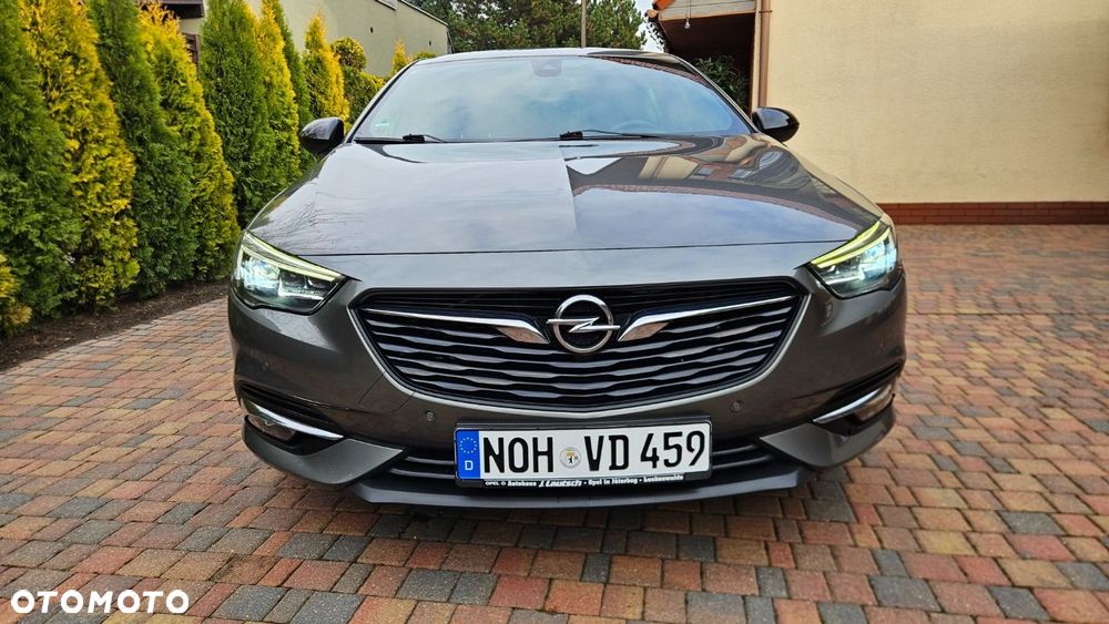 Opel Insignia - 11