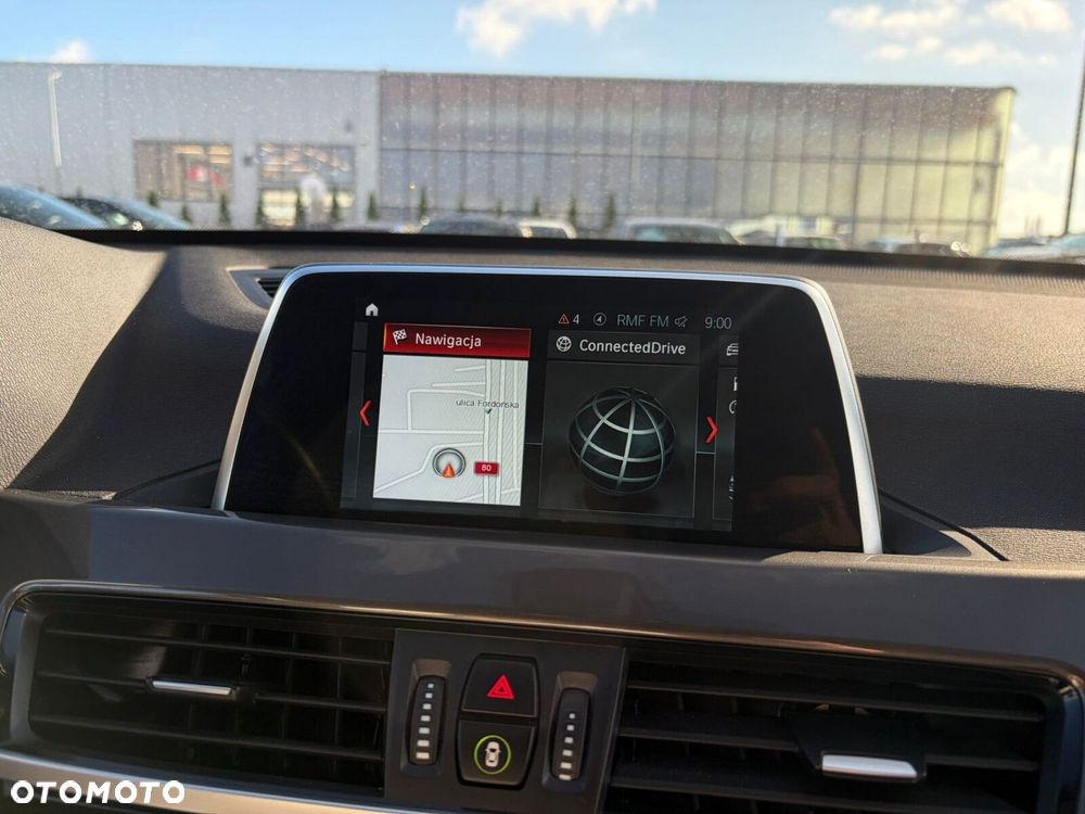BMW X1 sDrive18i xLine - 25